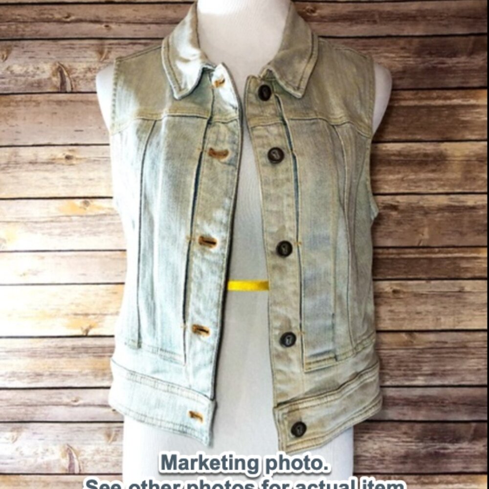 Anthropologie Pilcro Light Wash Denim Vest Size L